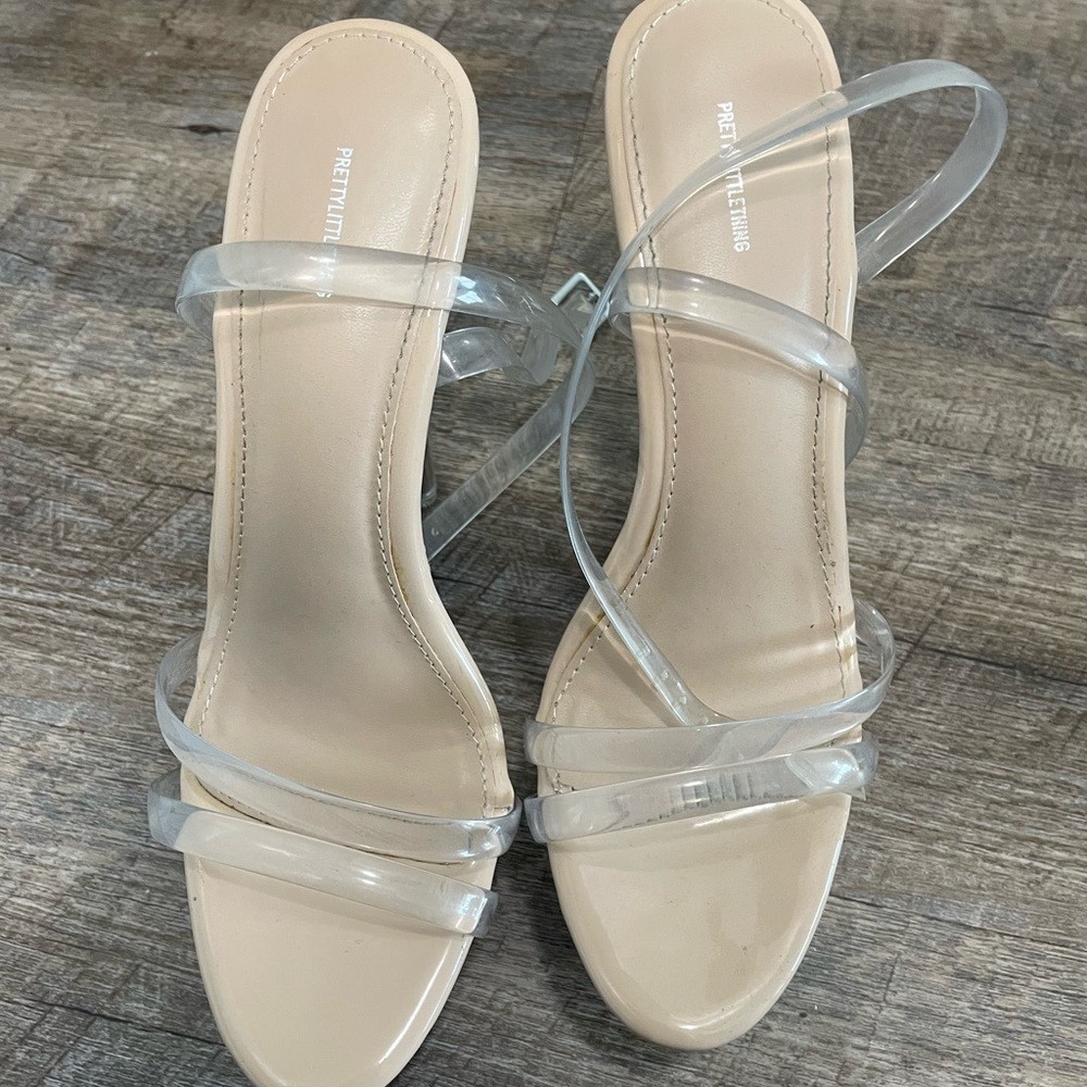 Pretty little things, brand new high heels.
